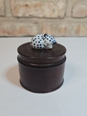 Hand Crafted in Thailand Round Wooded Trinket Keepsake Box with Ceramic Cat Top